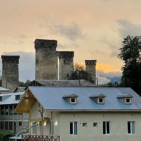 Tetne Qor Guesthouse เมสเตีย ภายนอก รูปภาพ
